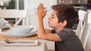 Puasa Anak Tak Bisa Dipaksa, Orang Tua Diminta Peka Tanda Psikologis