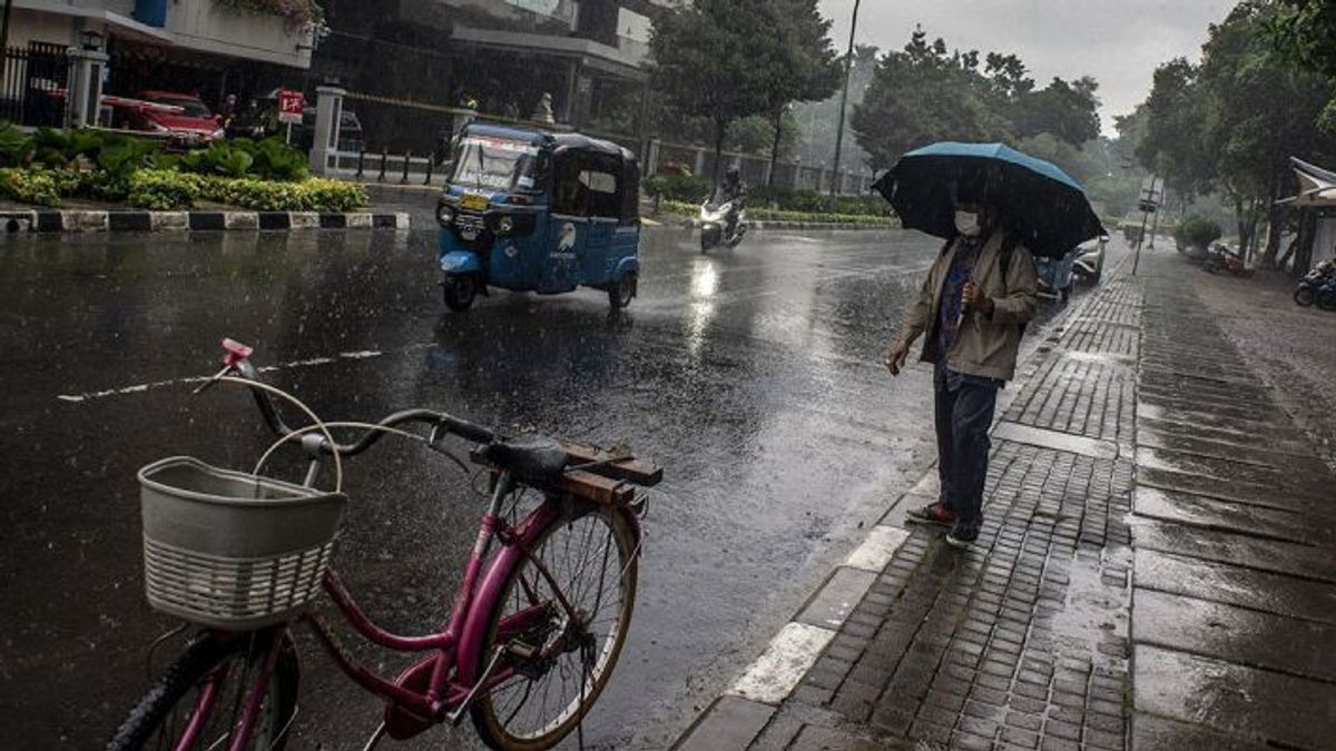 Aktivitas Kamis Pagi Terganggu, Hujan Turun di Jabodetabek