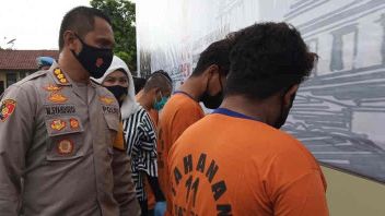 Just Because Of A Misunderstanding, Motorcycle Gangs In Cirebon Shoot And Gang Up On Residents
