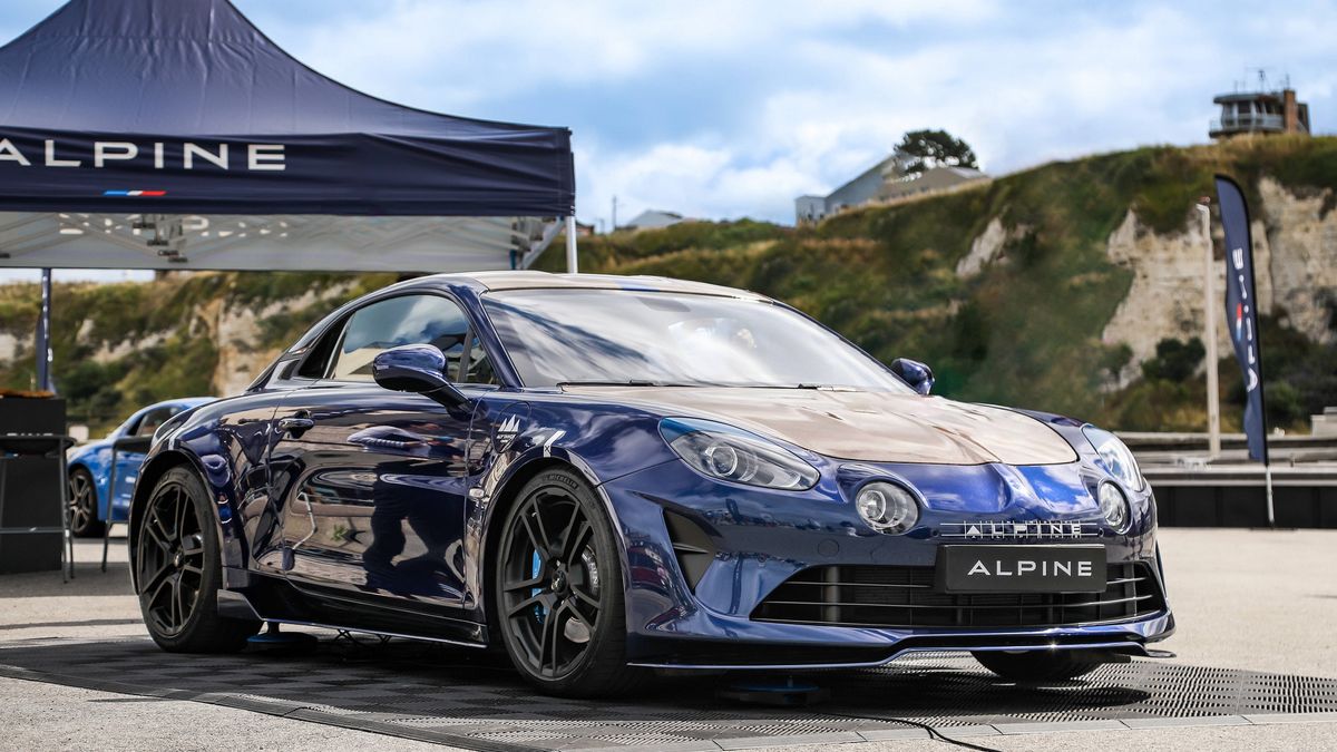 Alpine Ingin Gantikan Karbon Fiber di Mobil dengan Alternatif Berbasis Tanaman