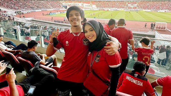 Aurel Hermansyah's Cellphone Went Missing At GBK While Watching The Indonesian National Team Vs Vietnam, Atta Halilintar's Sayembara