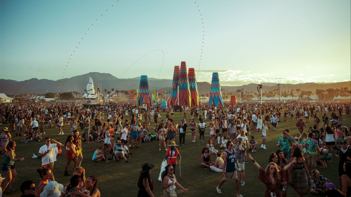 Coachella Festival Held April Postponed To October