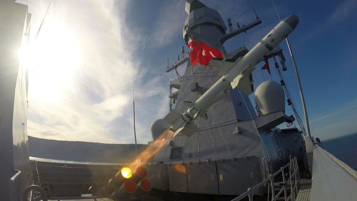 土耳其利用移动系统从陆地成功发射阿特马卡反舰导弹