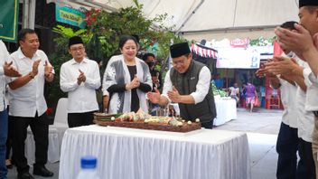 Getting An Anniversary Cake From Puan Maharani, Cak Imin: Hopefully The Prayer Will Be Answered, At Least I Will Be The Vice President