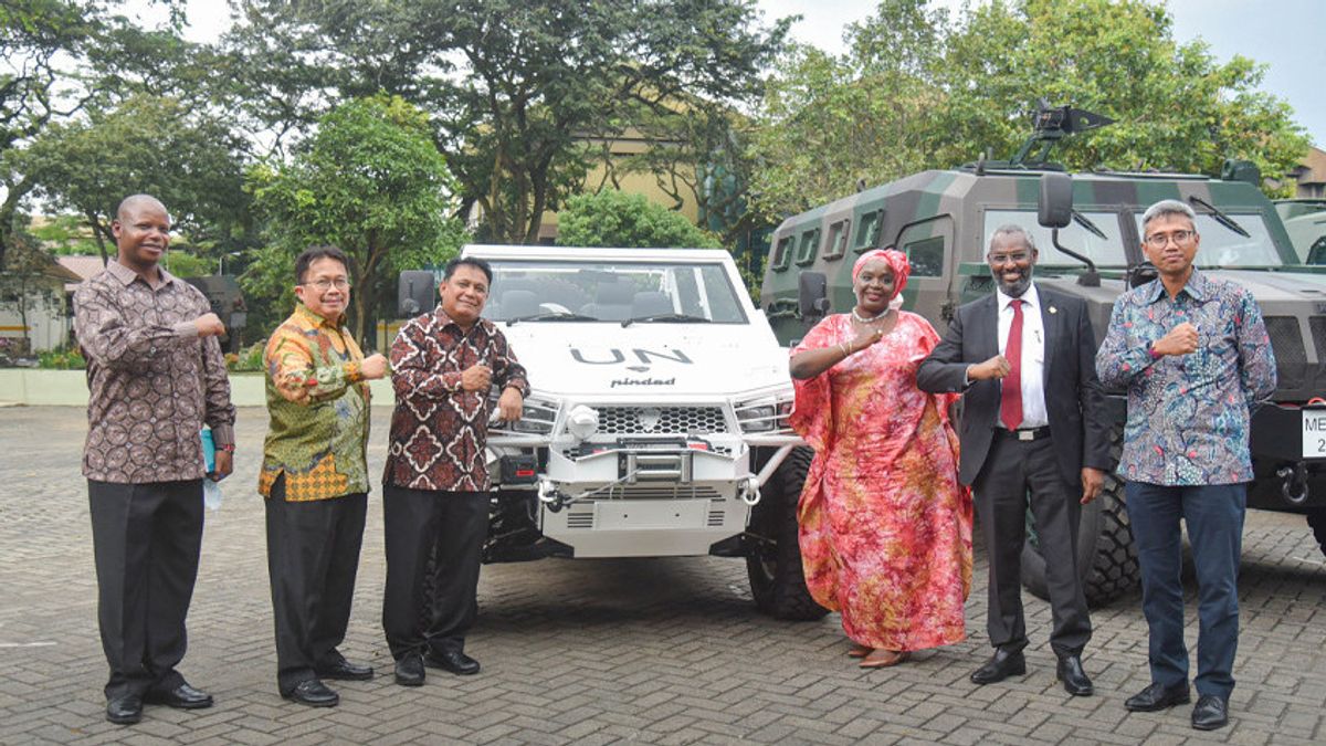 Charmed By Pindad's Combat Vehicles In The African Peace Mission, Kenya's Foreign Minister Comes Directly To Bandung To Explore Purchases