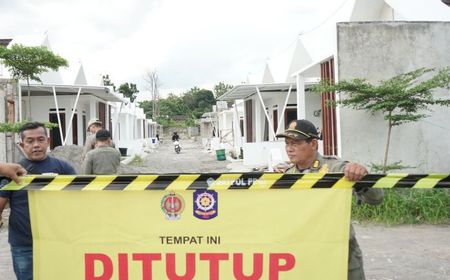 Satpol PP Segel Perumahan Kandara Village Tak Berizin di Tanah Kas Desa Maguwoharjo Sleman