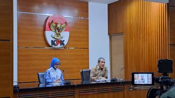 KPK 'Jemput Bola' Periksa Eks Kepala Bea Cukai Yogyakarta