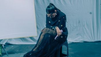 am, Bernadya et Raisa ont également ouvert leurs voix après qu’un chauffeur d’ojol a été tué par une voiture de brimob Rantis