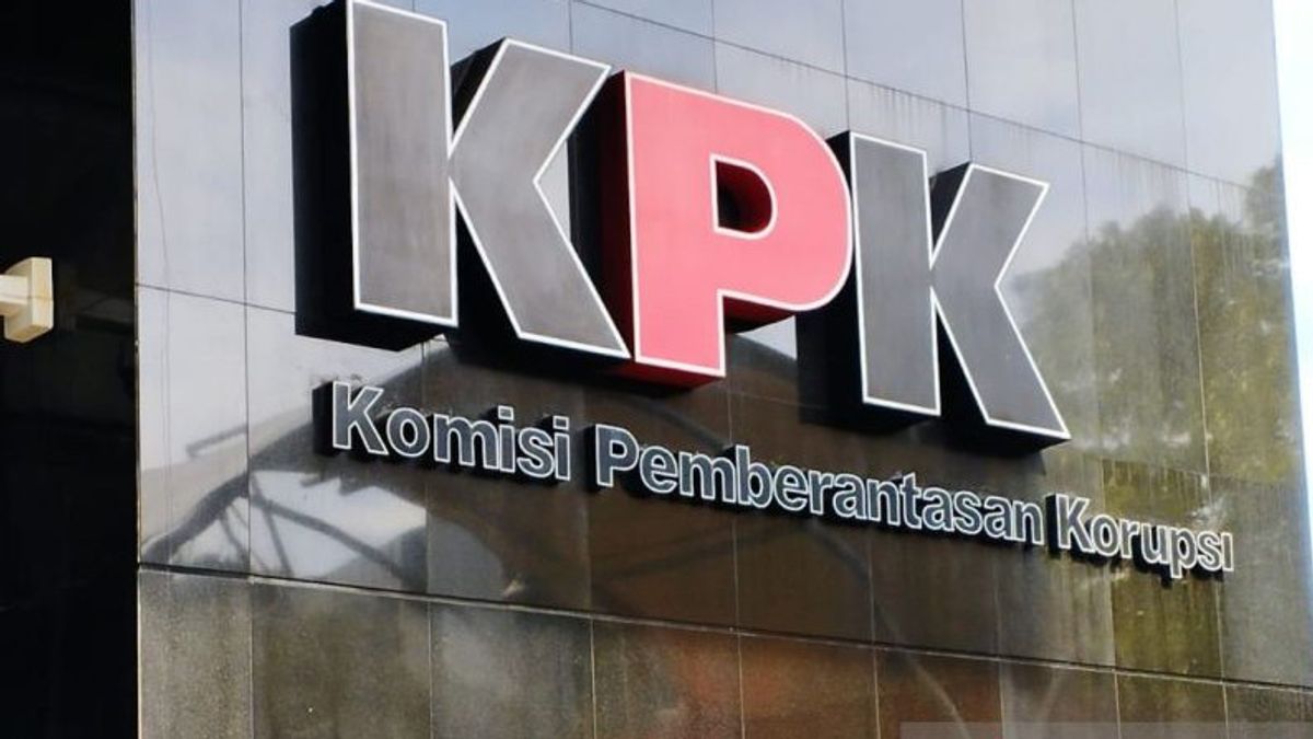 DPR Member From The Democratic Party Lasmi Indaryani Questioned By KPK In The Corruption Case Of Banjarnegara Regent Inactive, Budhi Sarwono