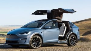 Tesla Recalls More than 200,000 Cars Due to Rear Camera Malfunction