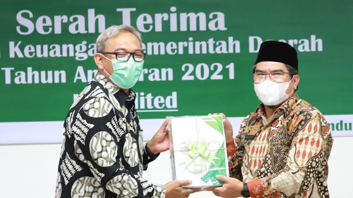 LKPD Bogor Tahun 2021 yang Berujung Penangkapan Ade Yasin Diserahkan Wabup Iwan Setiawan ke BPK Maret Lalu