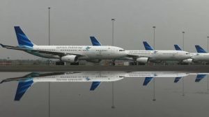 Garuda Indonesia Berencana Buka Rute ke Manokwari, Gubernur Papua Barat: Tapi, Bandara Harus Diperpanjang