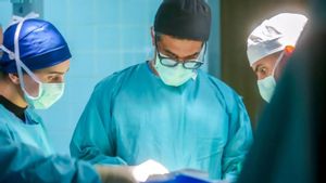 Rumah Sakit Arab Saudi Berhasil Melakukan Reseksi Tumor Intrakranial Robotik Pertama di Dunia