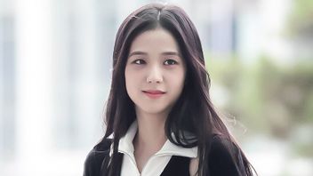 Disebut Sebagai Dewi, Intip 5 Potret Jisoo BLACKPINK di Bandara Incheon