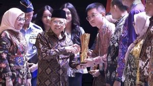 Huawei Terima Penghargaan Tertinggi dari Kemnaker di Naker Awards 2024