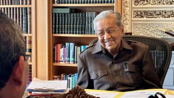 Rahasia Hidup Bugar Mantan Perdana Menteri Malaysia di Usia Hampir Seabad
