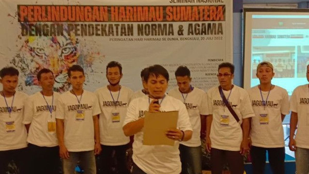 20 South Sumatran And Bengkulu Hunters Have Converted, No Longer Hunting Sumatran Tigers