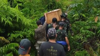 凉！RI-马来西亚潘塔斯工作队不仅守卫边境，而且还协助公民墓地
