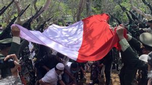 Jenazah Eks Jubir Satgas COVID-19 Achmad Yurianto Dimakamkan di Samping Pusara Sang Ibu