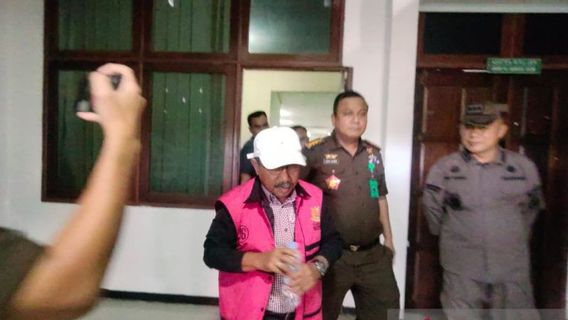 Kejati Papua Barat Eksekusi Mantan Kadis PUPR Kaimana Terkait Korupsi PLTG