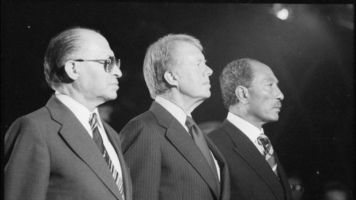The Signing Of The Camp David Agreement That Brings Israel-Egypt Peace