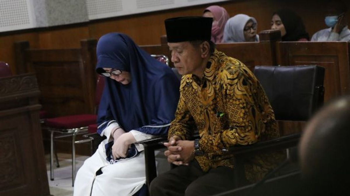 Korupsi Rp 14 Miliar, Mantan Kepala Dinas PTPH di Bima Divonis 2 Tahun Penjara