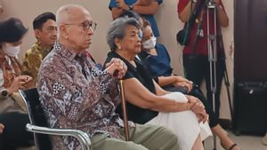 Orang Tua dan Sanak Keluarga Hadiri Sidang Perdana Nadiem Makarim Kasus Chromebook 
