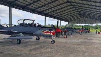 There Are 4 Super Tucano Aircraft Training Formation From Malang, 2 Lost Contacts At 11.18 In Pasuruan