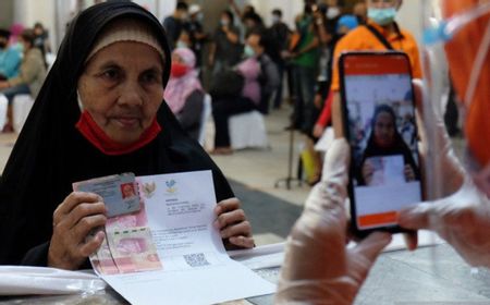 Keuangan Negara Masih Surplus, Sri Mulyani: APBN Hadir Melindungi Masyarakat