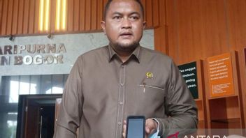 Temuan Telur Busuk di Paket Bansos, Ini Ancaman Ketua DPRD Kabupaten Bogor
