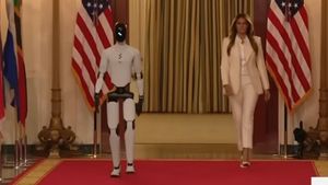 Melania Trump Tampilkan Robot Humanoid di Gedung Putih, Gagasan Guru AI Mengemuka