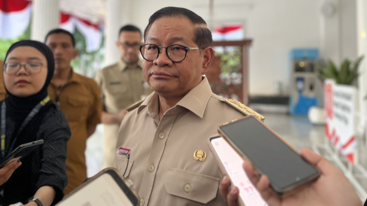 ar pramono donne une réduction de la taxe des hôtels et des restaurants à Jakarta de 20 à 50%