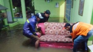 Raturan Korban Banjir di OKU Mendapat Bantuan dari Dinsos Sumsel 
