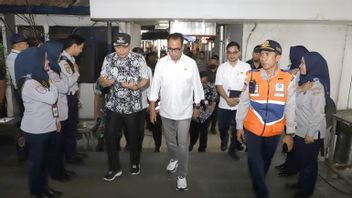 Eri Cahyadi Calls Surabaya-Sidoarjo Train Doubles Congestion