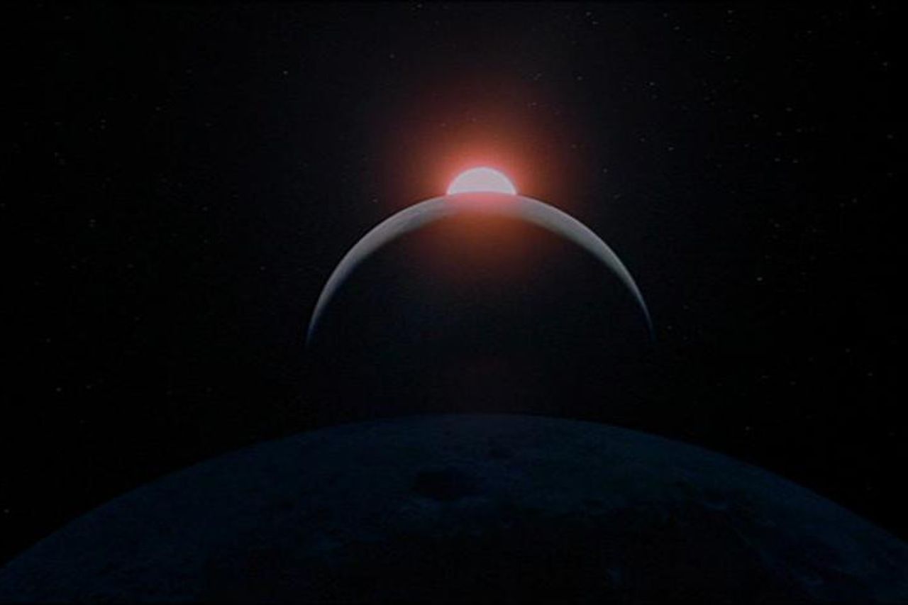 宇宙では匂いはどんな感じですか?それに答えるために香水が作られた