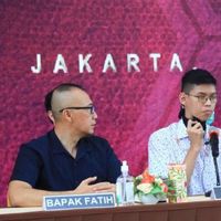 Sama Seperti Stephen Hawking, Sultan Rifat Al Fatih Gunakan Teknologi Digital Electrolarynx