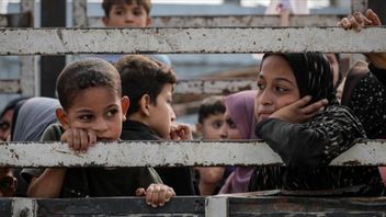 Gaza Children Singing During Eid