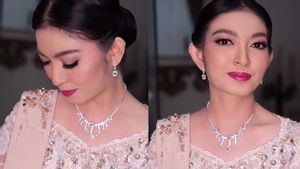 The Charm Of Selvi Ananda's White Kebaya And The Diamond Necklace That Became Debates