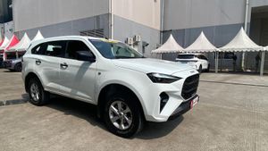 Menjajal Singkat Isuzu mu-X Terbaru, Siap Jelajah Medan Ekstrem dengan Nyaman