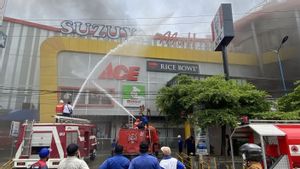Pusat Perbelanjaan Suzuya Mal Banda Aceh Terbakar