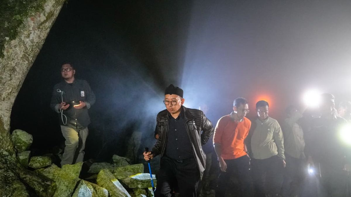 Menbud Fadli Zon Commits Sustainable Restoration Of Mount Padang Sites