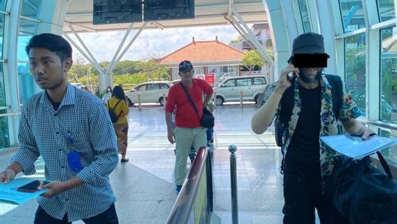 Imigrasi di Bali Deportasi WNA Palestina Eks Napi Terorisme