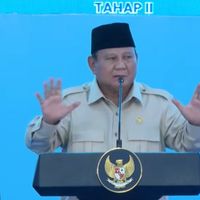 Prabowo Sentil Pengusaha Tambang: Jangan Kaya dari Indonesia, Uangnya Dibawa Keluar