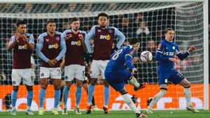 Taktis dan Kompetitif, Strategi Emery Jelang Laga Aston Villa Lawan West Ham