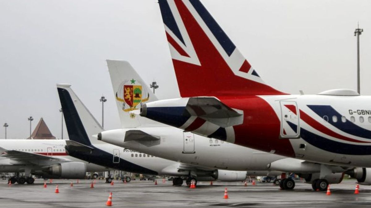 12架G20国家飞机停在朱安达机场