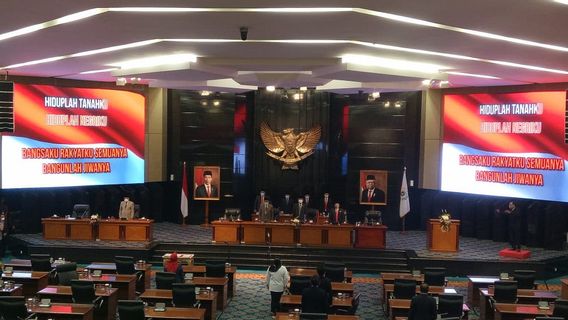 Hampir Semua Anggota DPRD DKI WO saat Paripurna, PSI: Kami Dimusuhi