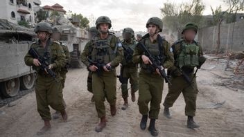 以色列的加里斯部长因在清真寺里唱歌的士兵的惩罚而殴打,以色列参谋长:不要威胁我