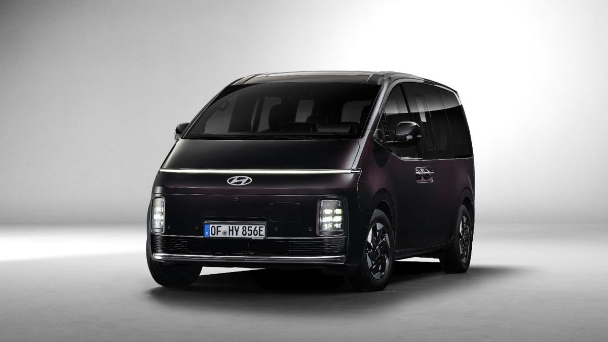 Hyundai Officially Launches Staria Electric at the Brussels Motor Show, Offers 400 Km Travel Distance