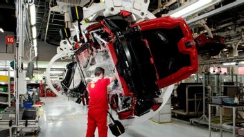 Ferrari And Philip Morris Collaborate To Reduce Carbon Footprint At Both Factories In Italy
