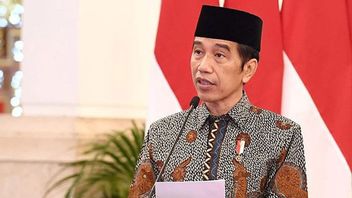 Jokowi يشكك في استخدام الإغلاق التام